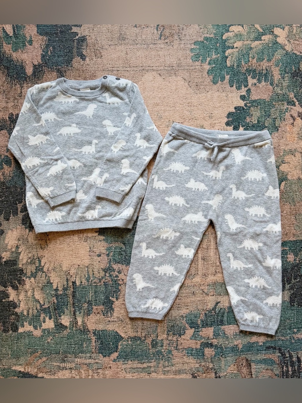 H&M Knit Matching Set - Dinosaur Print Pants & Crewneck Sweater in Gray - 1.5-2